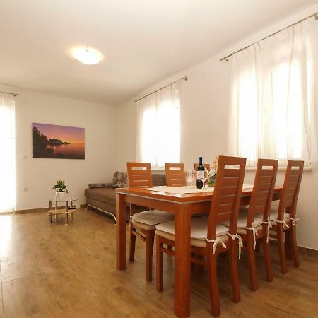 4 Stars Apartments-Pikula ฟาชานา ภายนอก รูปภาพ