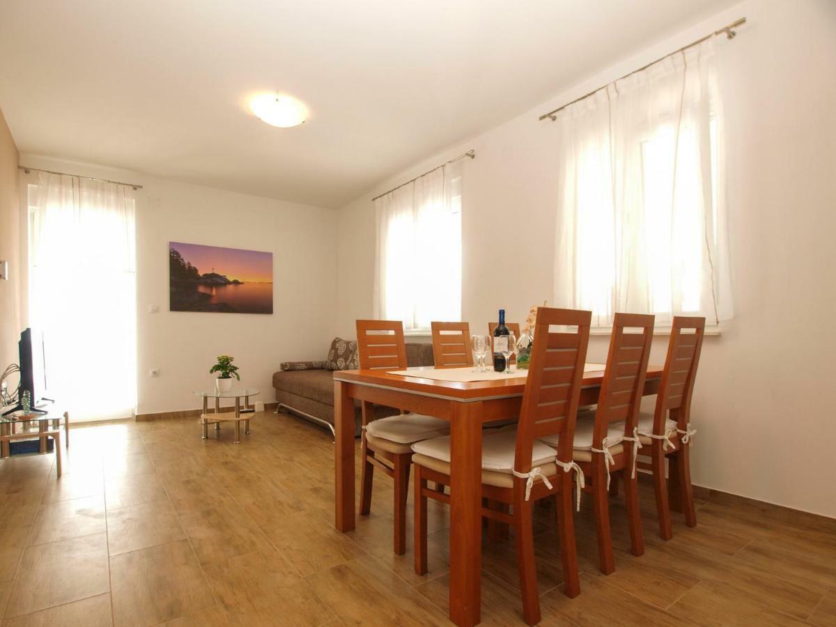 4 Stars Apartments-Pikula ฟาชานา ภายนอก รูปภาพ