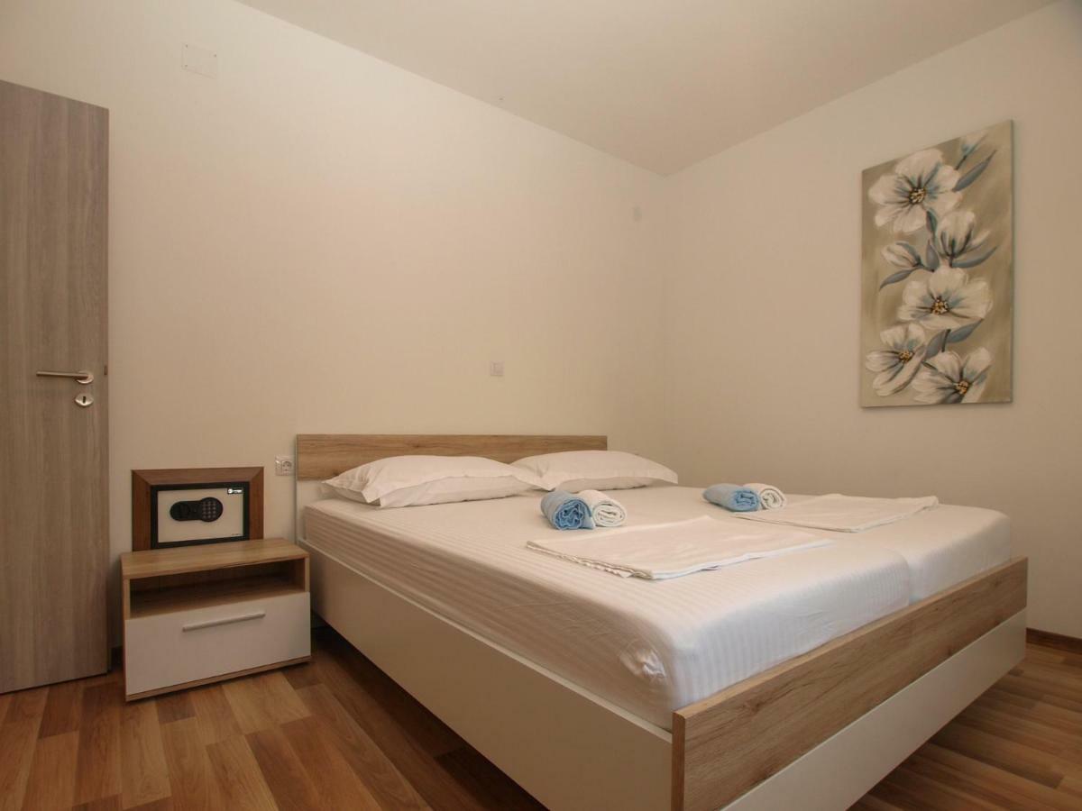 4 Stars Apartments-Pikula ฟาชานา ภายนอก รูปภาพ