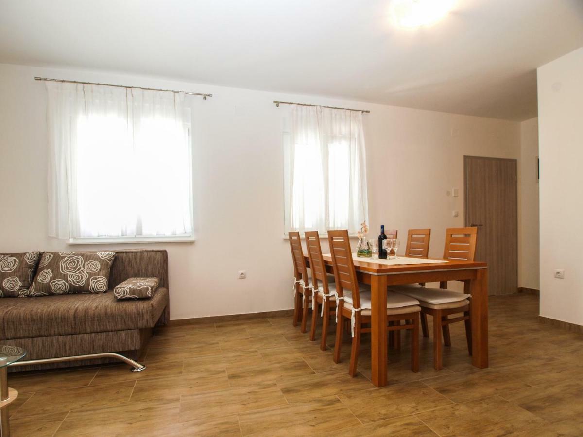 4 Stars Apartments-Pikula ฟาชานา ภายนอก รูปภาพ