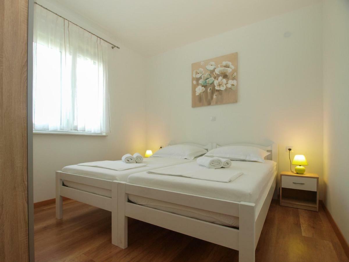 4 Stars Apartments-Pikula ฟาชานา ภายนอก รูปภาพ