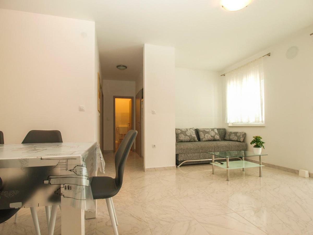4 Stars Apartments-Pikula ฟาชานา ภายนอก รูปภาพ