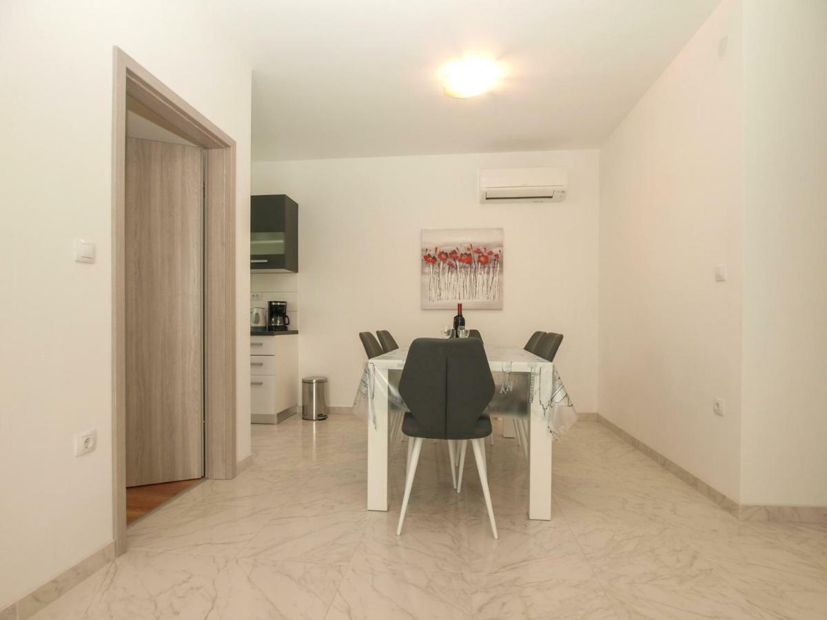 4 Stars Apartments-Pikula ฟาชานา ภายนอก รูปภาพ