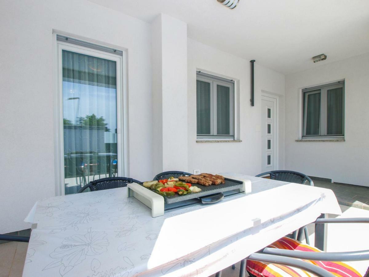4 Stars Apartments-Pikula ฟาชานา ภายนอก รูปภาพ