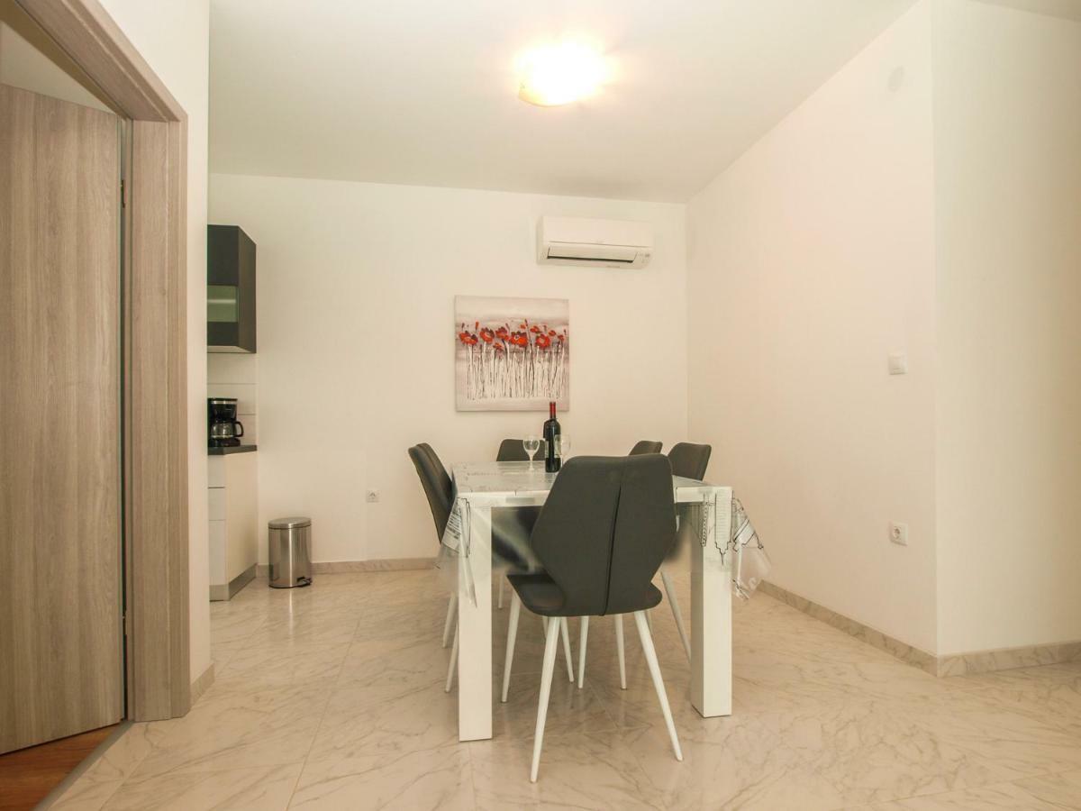4 Stars Apartments-Pikula ฟาชานา ภายนอก รูปภาพ