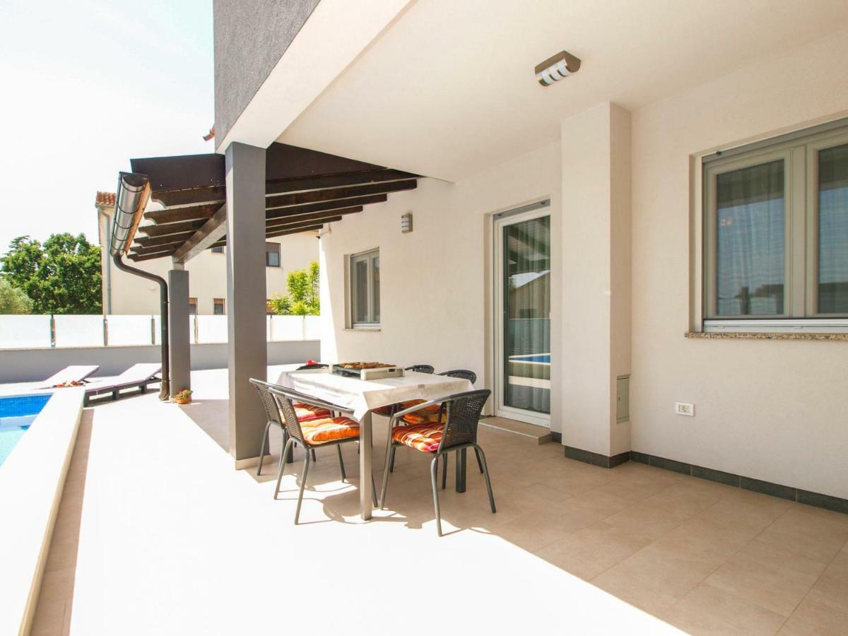 4 Stars Apartments-Pikula ฟาชานา ภายนอก รูปภาพ