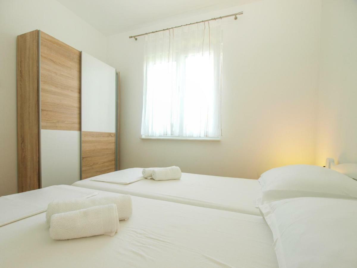 4 Stars Apartments-Pikula ฟาชานา ภายนอก รูปภาพ