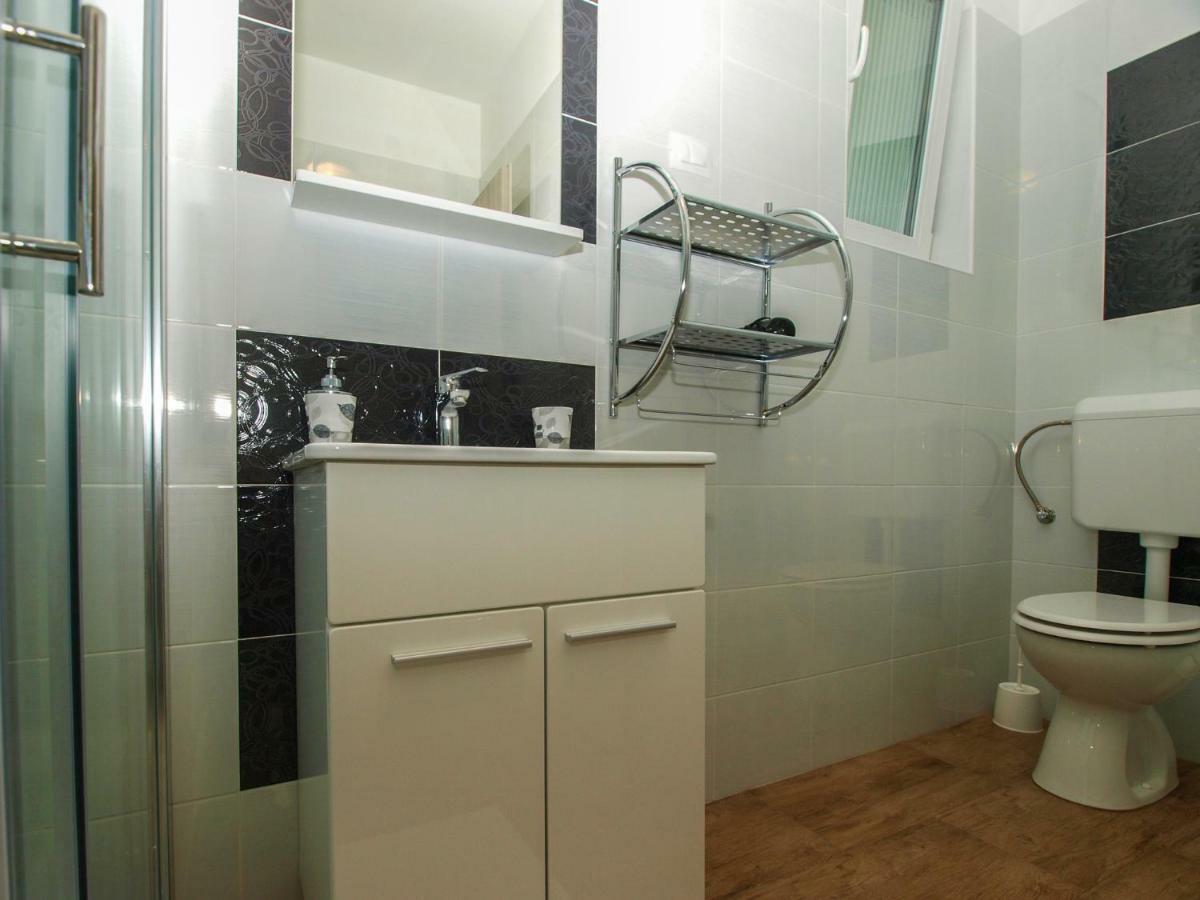 4 Stars Apartments-Pikula ฟาชานา ภายนอก รูปภาพ